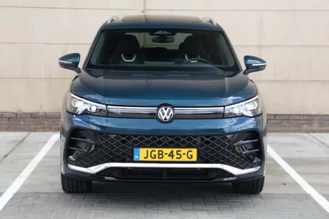 Volkswagen Tiguan (2025) thumbnail 4
