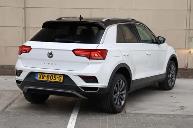 Volkswagen T-Roc (2019) thumbnail 5