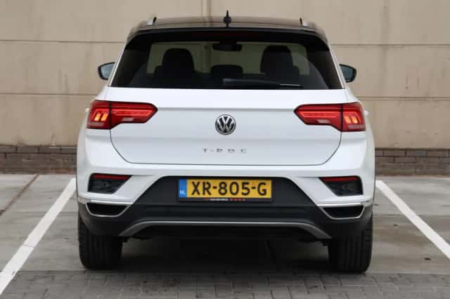 Volkswagen T-Roc (2019) thumbnail 6