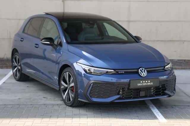 Volkswagen Golf (2025) thumbnail 3