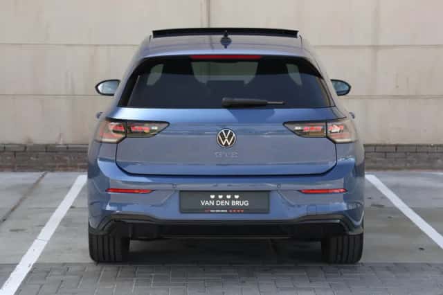 Volkswagen Golf (2025) thumbnail 6