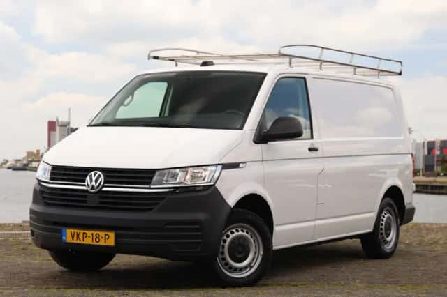 Volkswagen Transporter (2021) thumbnail 1