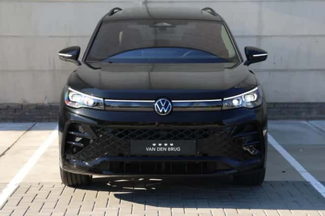 Volkswagen Tiguan (2025) thumbnail 4