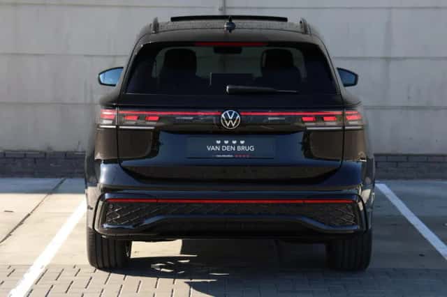Volkswagen Tiguan (2025) thumbnail 6