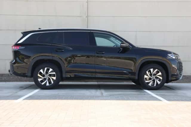 Volkswagen Tayron (2025) thumbnail 2