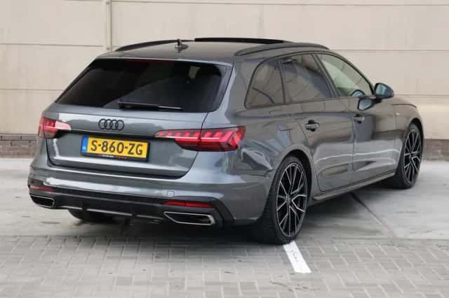 Audi A4 (2023) thumbnail 5