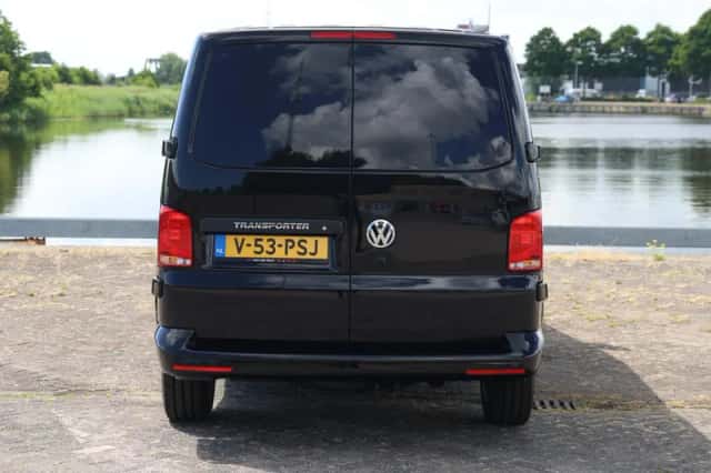 Volkswagen Transporter (2024) thumbnail 6