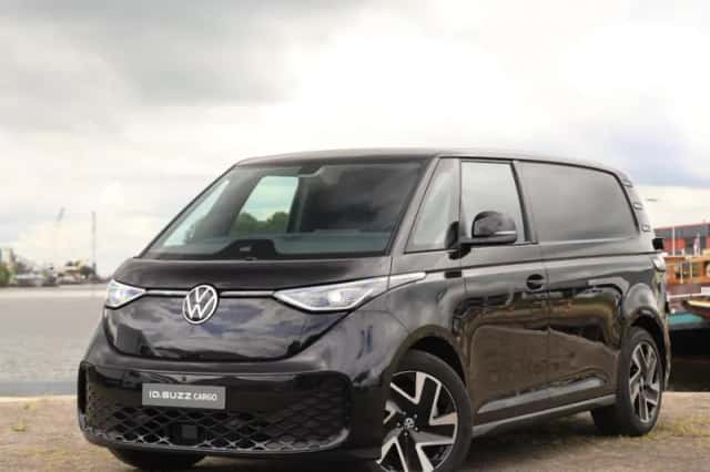 Volkswagen ID. Buzz (2026) thumbnail 1