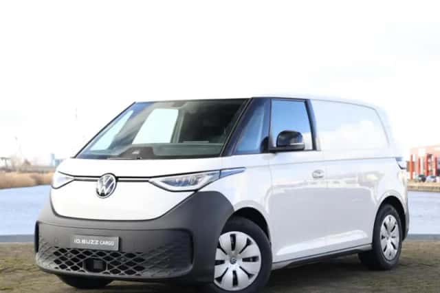 Volkswagen ID. Buzz (2027) thumbnail 1