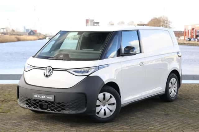 Volkswagen ID. Buzz (2027) thumbnail 2