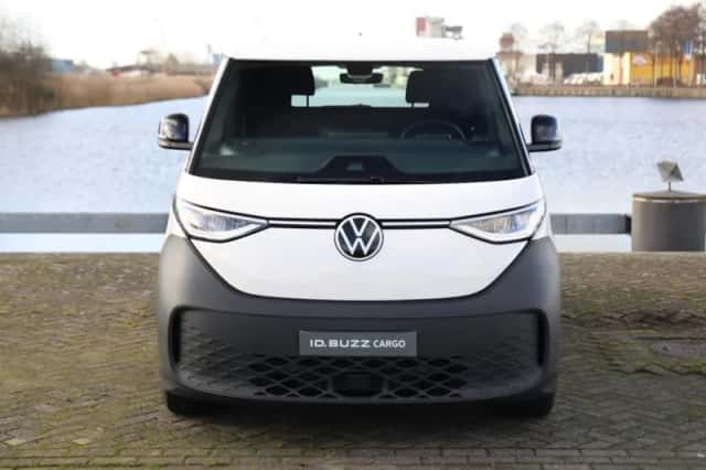 Volkswagen ID. Buzz (2027) thumbnail 4