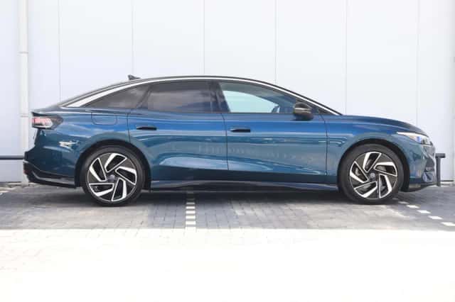Volkswagen ID.7 (2024) thumbnail 2