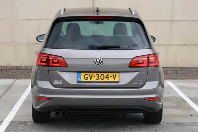 Volkswagen Golf (2015) thumbnail 6