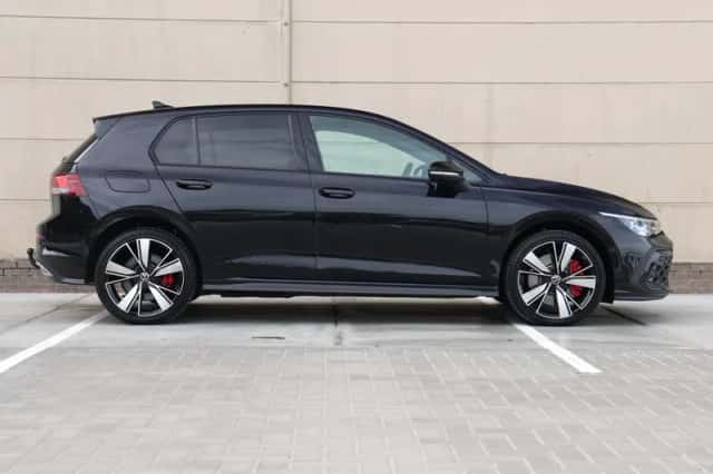 Volkswagen Golf (2021) thumbnail 2