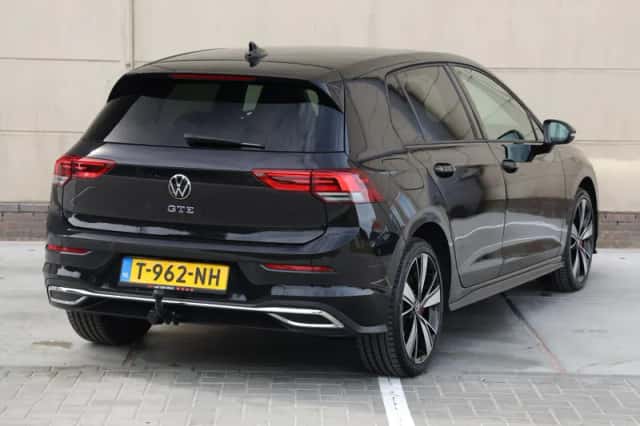 Volkswagen Golf (2021) thumbnail 5