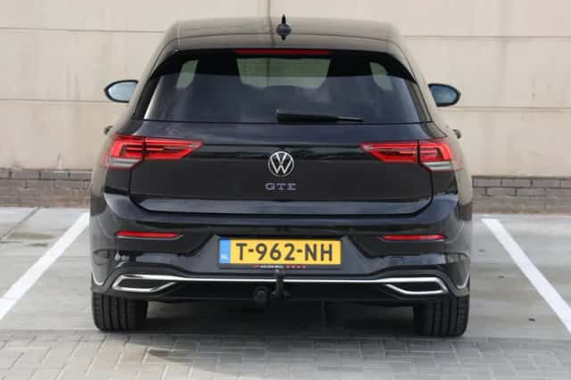 Volkswagen Golf (2021) thumbnail 6