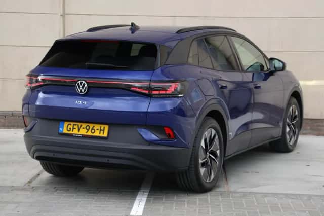 Volkswagen ID.4 (2024) thumbnail 5