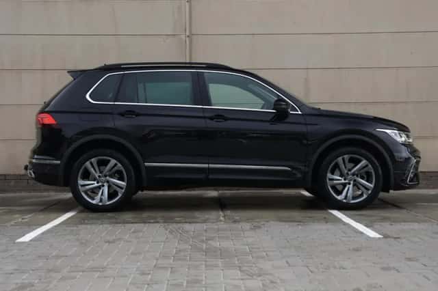 Volkswagen Tiguan (2023) thumbnail 2