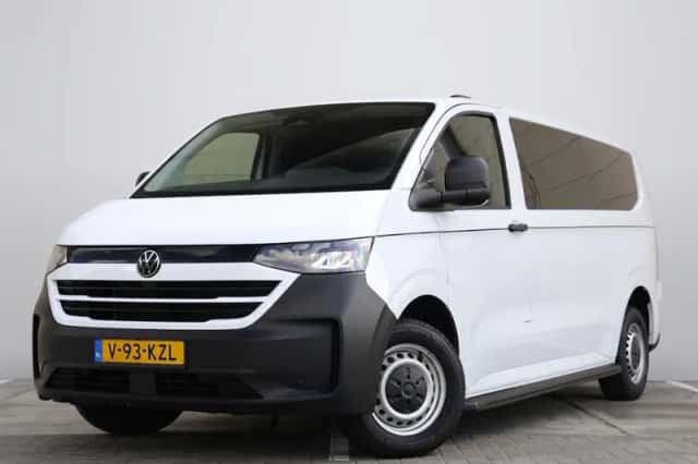 Volkswagen Transporter (2024) thumbnail 1