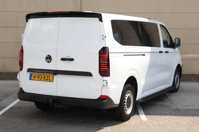 Volkswagen Transporter (2024) thumbnail 5