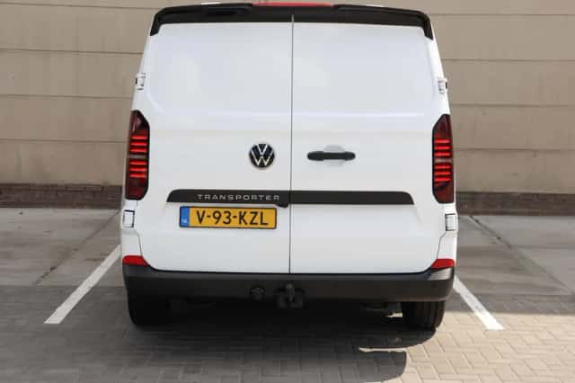 Volkswagen Transporter (2024) thumbnail 6