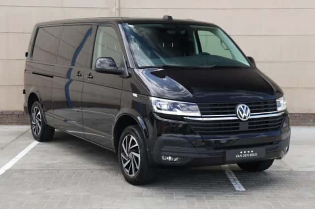 Volkswagen Transporter (2024) thumbnail 3