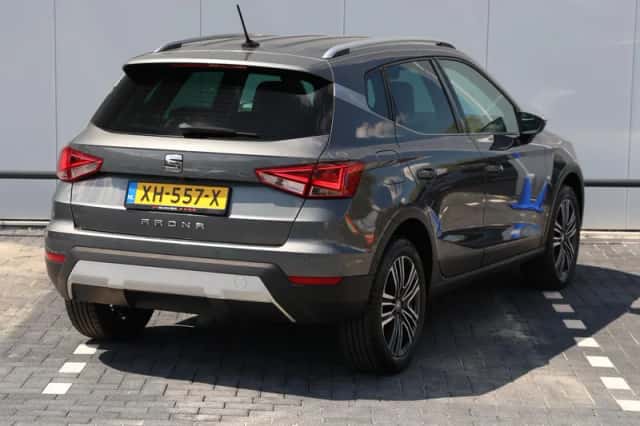 SEAT Arona (2019) thumbnail 5
