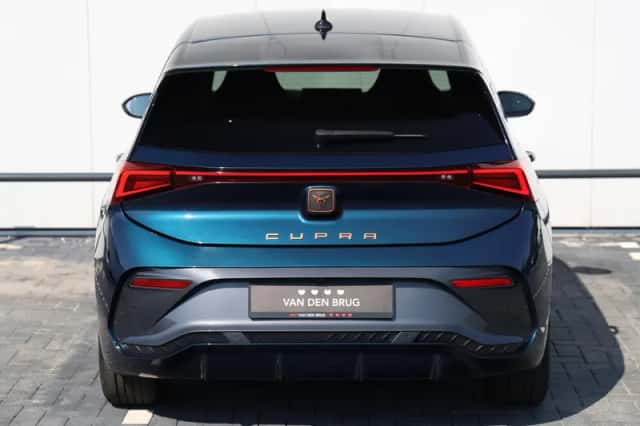 CUPRA Born (2024) thumbnail 6