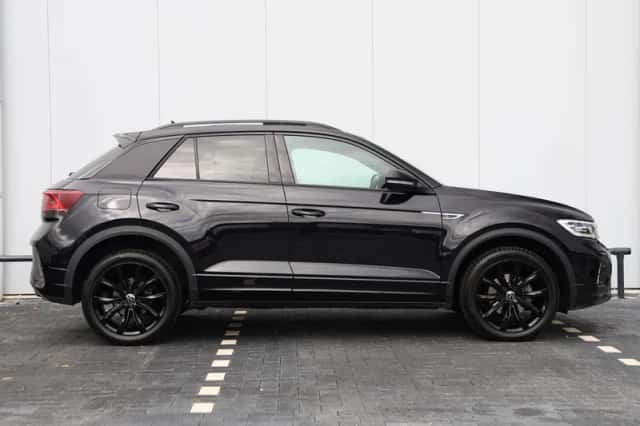 Volkswagen T-Roc (2023) thumbnail 2