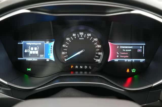 Ford Mondeo (2021) thumbnail 2