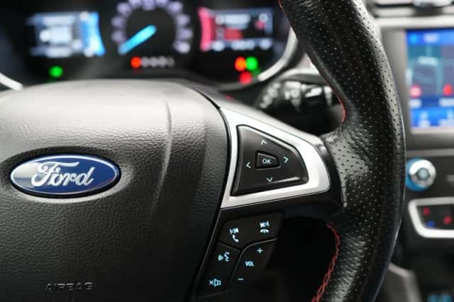 Ford Mondeo (2021) thumbnail 4