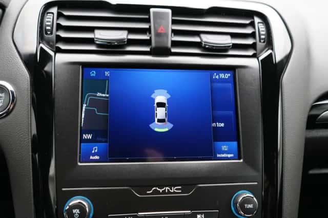 Ford Mondeo (2021) thumbnail 5