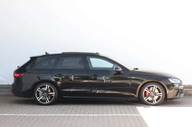 Audi A4 (2023) thumbnail 3