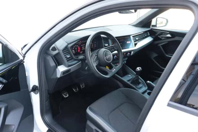 Audi A1 (2019) thumbnail 6
