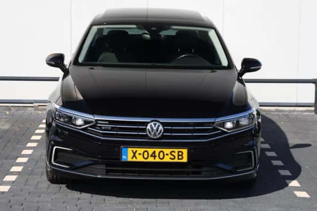 Volkswagen Passat (2020) thumbnail 4