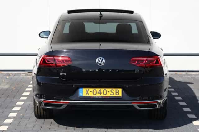 Volkswagen Passat (2020) thumbnail 6