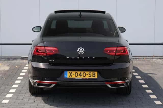 Volkswagen Passat (2020) thumbnail 6