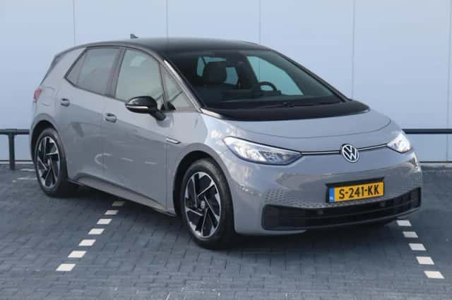 Volkswagen ID.3 (2020) thumbnail 3