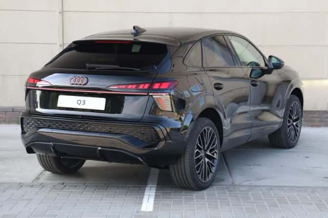 Audi Q3 (2026) thumbnail 5