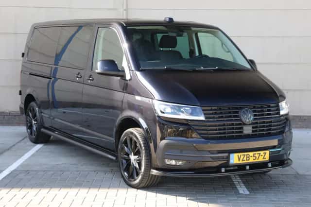Volkswagen Transporter (2023) thumbnail 3