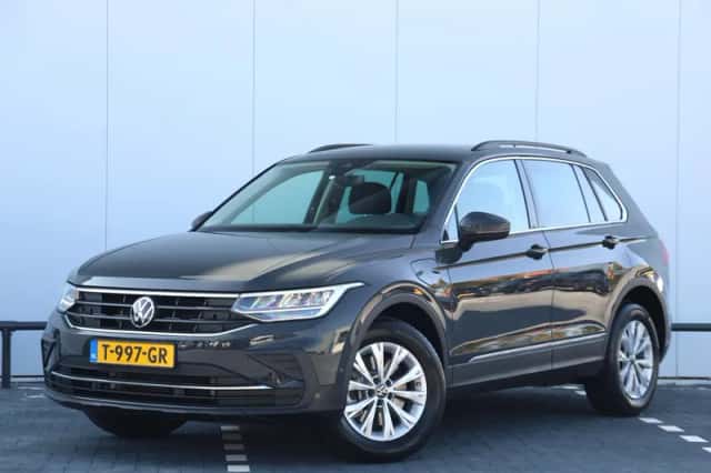 Volkswagen Tiguan (2023) thumbnail 1