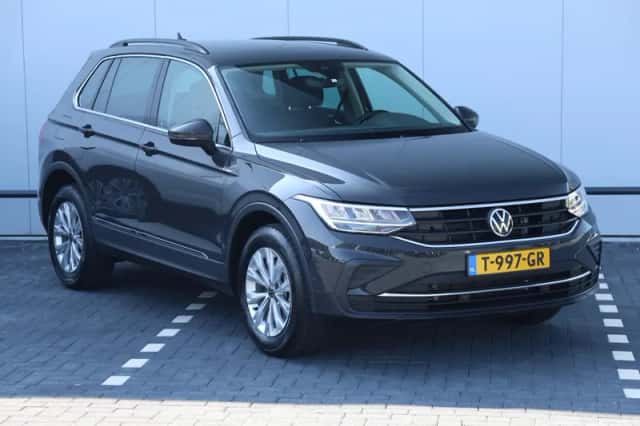 Volkswagen Tiguan (2023) thumbnail 3