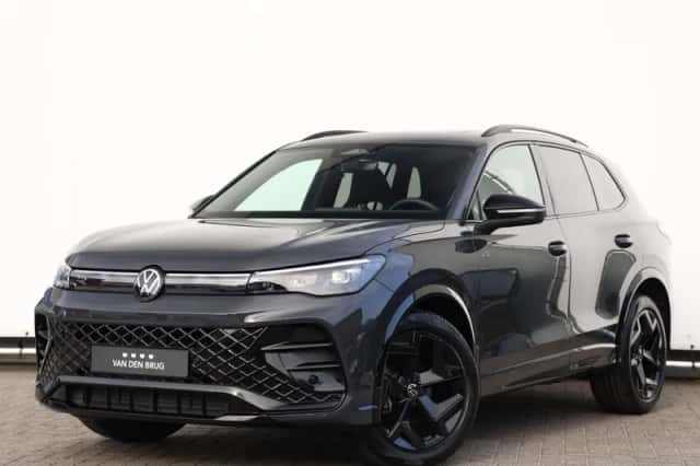 Volkswagen Tiguan (2024) thumbnail 1