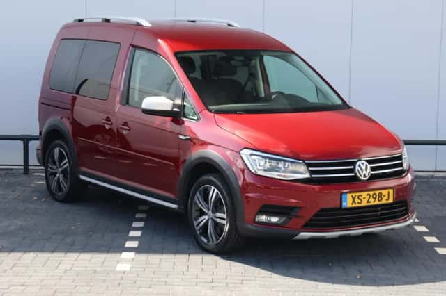 Volkswagen Caddy (2018) thumbnail 3