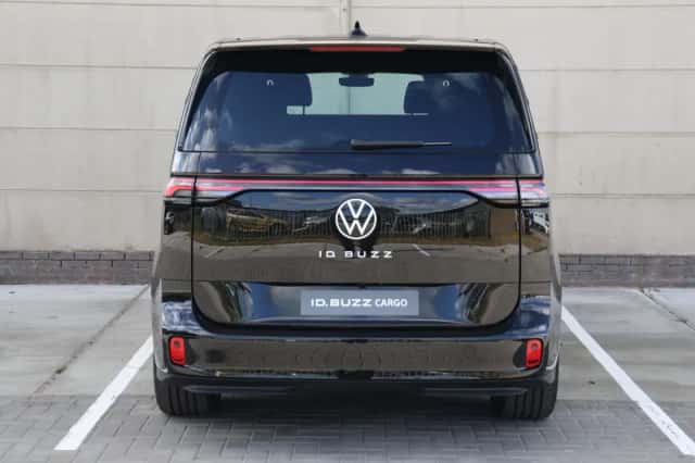Volkswagen ID. Buzz (2026) thumbnail 6
