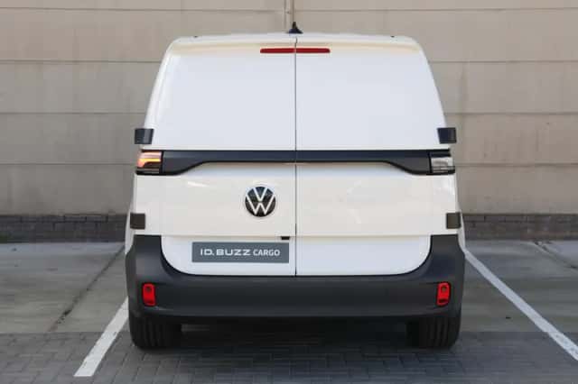 Volkswagen ID. Buzz (2026) thumbnail 6
