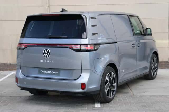 Volkswagen ID. Buzz (2026) thumbnail 5