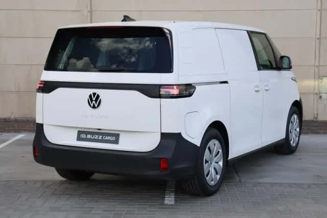 Volkswagen ID. Buzz (2026) thumbnail 5