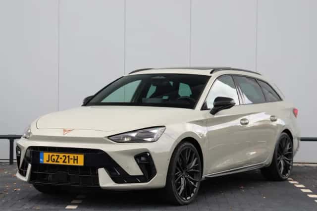 CUPRA Leon Sportstourer (2025) thumbnail 1