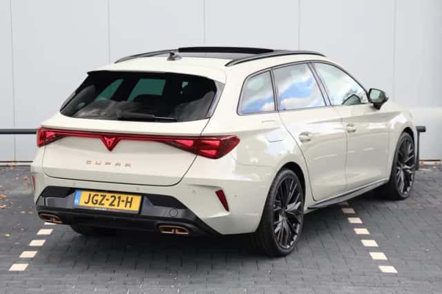 CUPRA Leon Sportstourer (2025) thumbnail 5